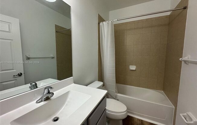 2 beds, 2 baths, 1,088 sqft, $2,995, Unit 10630 NW 88th St appt 203 (A11704948)