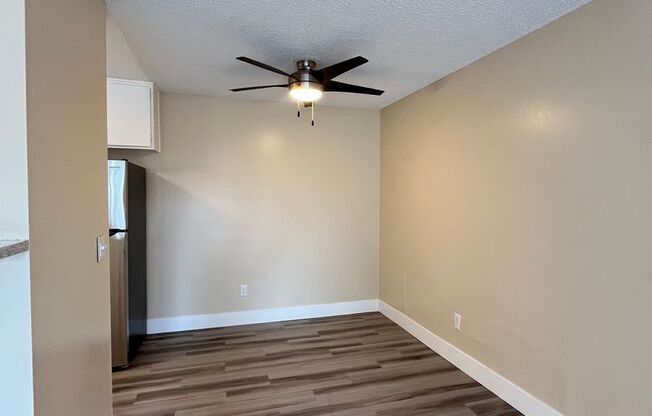 2 beds, 1 bath, 896 sqft, $1,895, Unit 091