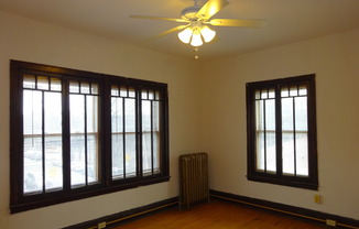 20  -  1536 LaSalle