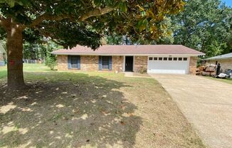 HAUGHTON HOUSE 3 BEDROOM /2 BATH IN DOGWOOD SUBDIVISION  NOW LEASING!!