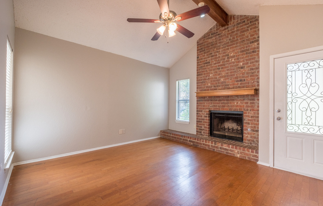 Charming 2-Bedroom, 2-Bath Townhouse in Pflugerville!