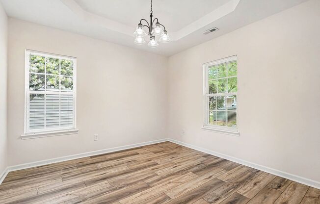 3 beds, 2.5 baths, $2,000