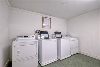 2 beds, 1.5 baths, 815 sqft, $3,200, Unit 414