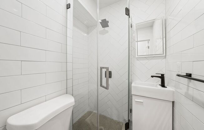 3 beds, 1.5 baths, 602 sqft, $4,200, Unit 1