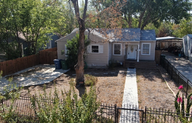 414 ELMWOOD DR