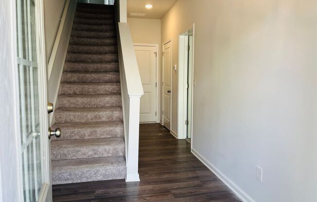 Stunning 3 bedroom, 3.5 bathroom townhome located on the Newnan LINC! MUST SEE!