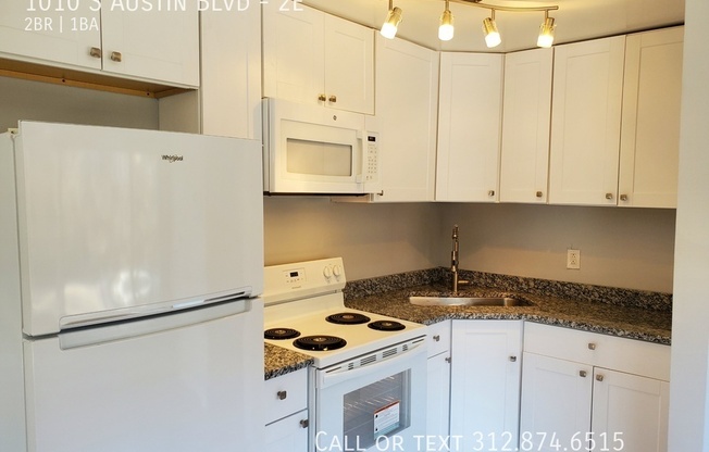 1010 S AUSTIN BLVD