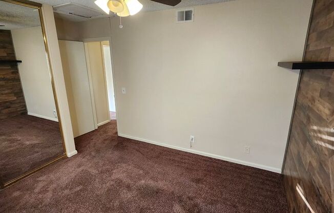 3 beds, 2 baths, $3,000, Unit APARTMENT 1