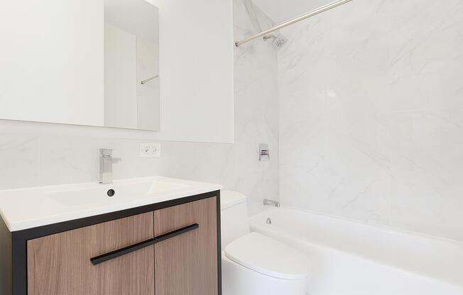 1 bed, 1 bath, 740 sqft, $6,300, Unit 22A