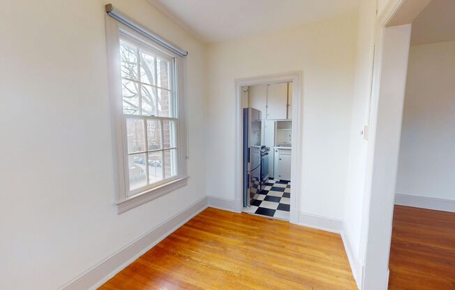 2 beds, 1 bath, $3,250, Unit Unit 301