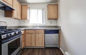 Modern Kitchen With Custom Cabinet at The Fields of Arlington, Arlington, 22204