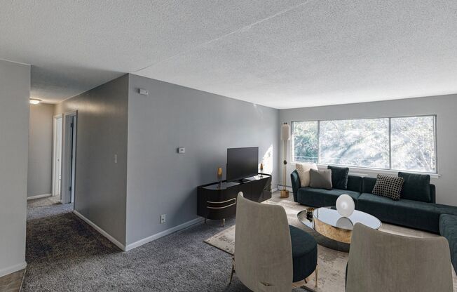 1 bed, 1 bath, 695 sqft, $825, Unit 129