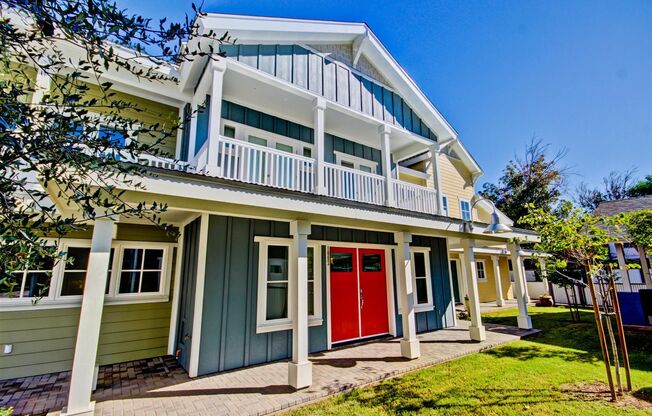 959 South Ash Avenue