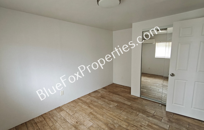 3401 E Bermuda St
