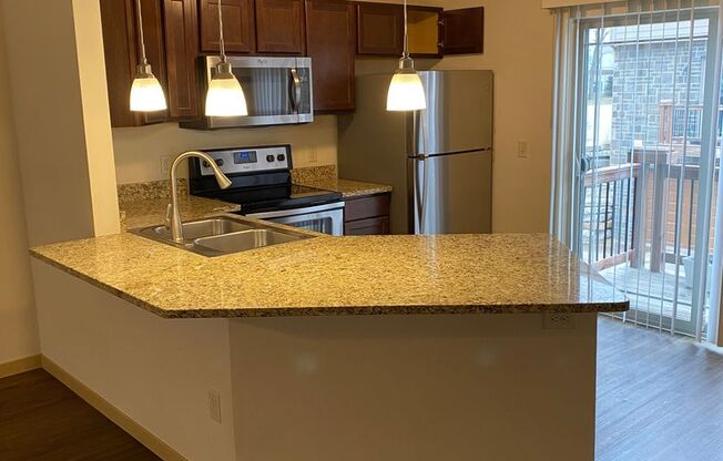2 beds, 2.5 baths, 1,280 sqft, $1,995, Unit 4313-2