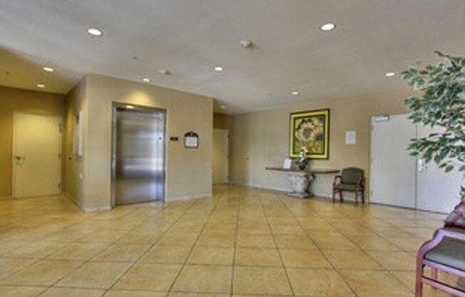 Beautiful 2bd Condo In Gated Community With Pool, Gym, and In-unit Laundry!