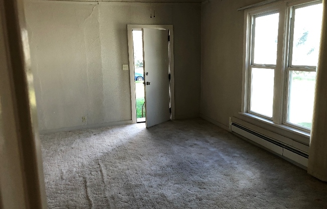 746 Cook Ave