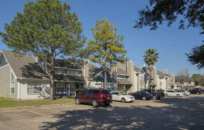 parking spaces in our pearland texas apartment community