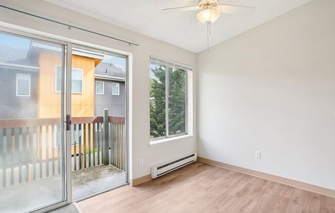 2 beds, 1.5 baths, 890 sqft, $1,700, Unit C-02
