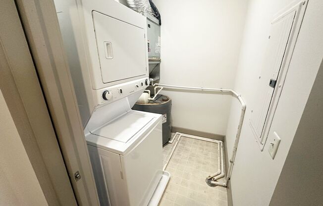 1 bed, 1 bath, 615 sqft, $1,595, Unit 3250-109