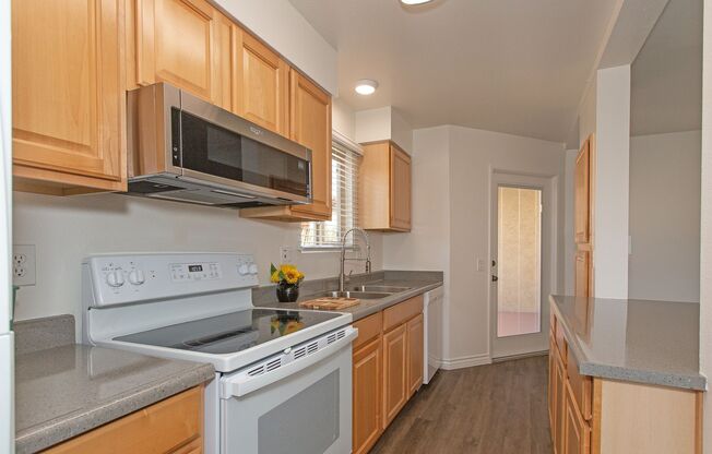 Adams Street Apartments