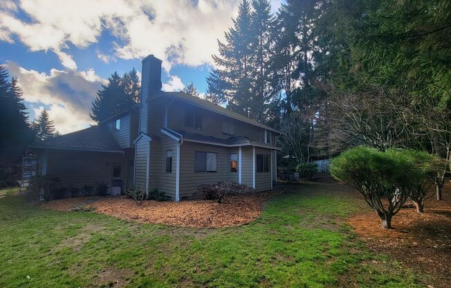 Stunning 4bd centrally located in desirable Ridgetop area