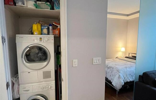 Studio, 1 bath, 500 sqft, $3,000, Unit 401