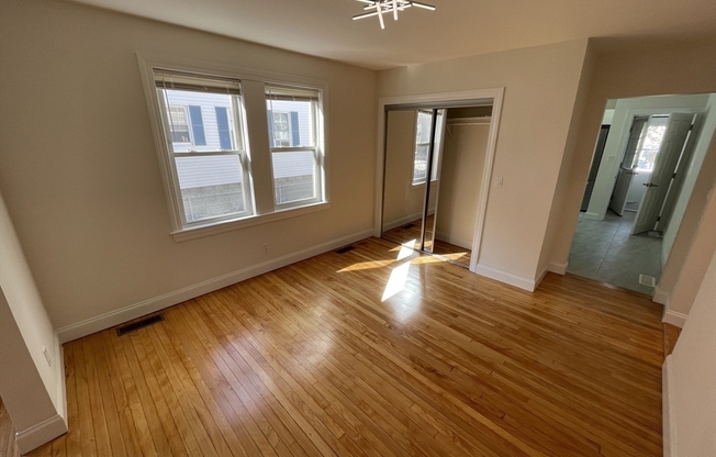 2 beds, 1 bath, 1,180 sqft, $3,000, Unit 2