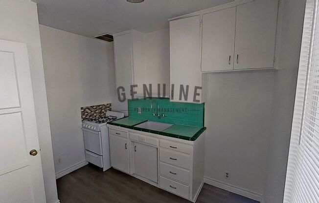 Studio, 1 bath, 350 sqft, $1,375, Unit 16