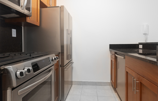 1 bed, 1 bath, $4,895, Unit 4E