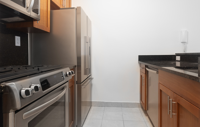 1 bed, 1 bath, $4,895, Unit 4E