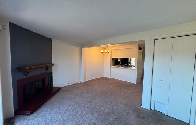 2 beds, 1.5 baths, $1,295