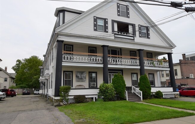 11 HAMMOND ST
