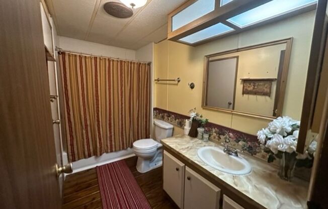 Nice 3 bedroom 2 Bath
