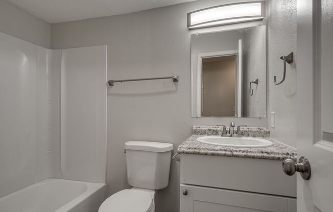 1 bed, 1 bath, 750 sqft, $880, Unit 5905-203