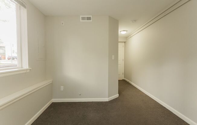 3 beds, 2 baths, 1,028 sqft, $4,185, Unit 109