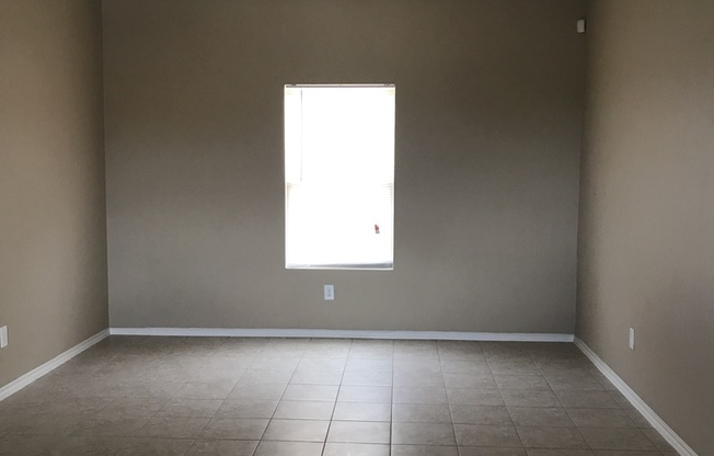 1 bed, 1 bath, 791 sqft, $975, Unit C-5 (TXU 152653047)