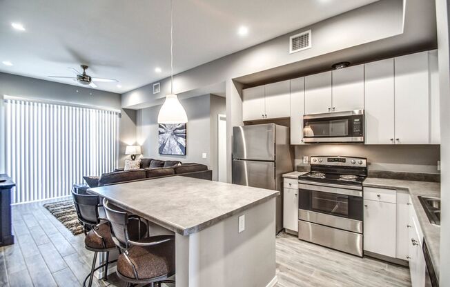 Furnished 1 bed / 1 bath in a 4 bedroom apartment in Tempe!!!!