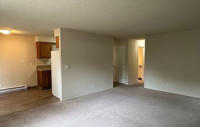 3 beds, 2 baths, 1,150 sqft, $1,850, Unit 17170