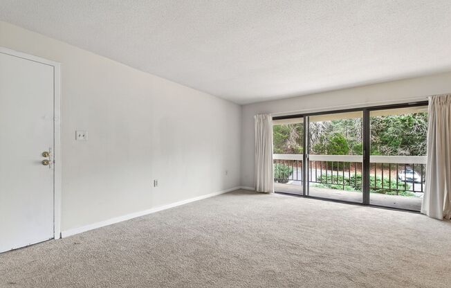 2 beds, 1.5 baths, $1,100, Unit Unit C-305
