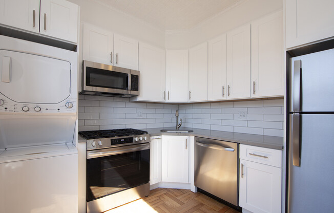 163 PRESIDENT ST