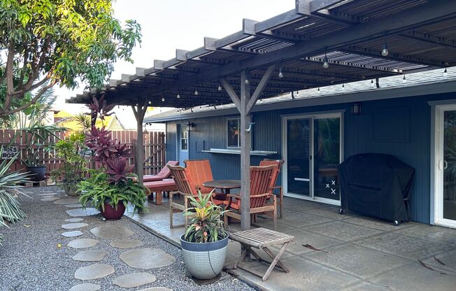 Dog Friendly 3 Bed / 2 Bath Home with Backyard Oasis