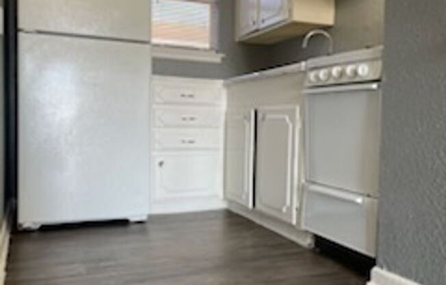 Spanish Vista Apartments