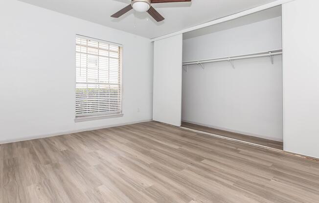 3 beds, 2 baths, 1,332 sqft, $1,861