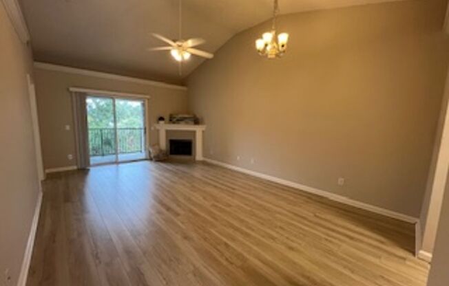 2 beds, 2 baths, $1,500, Unit E1