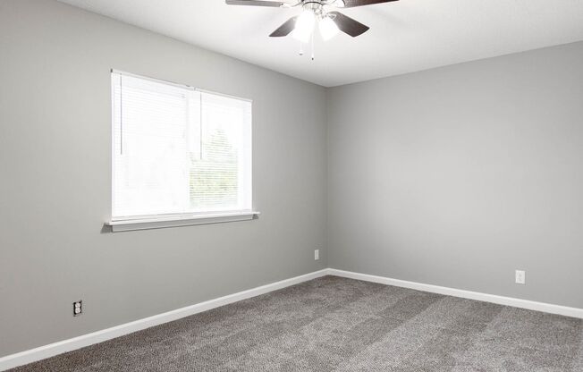 2 beds, 1 bath, 812 sqft, $905, Unit K-5