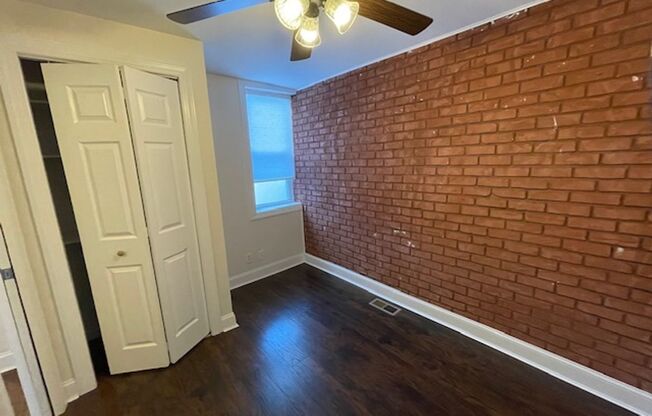 3 beds, 1 bath, $1,600