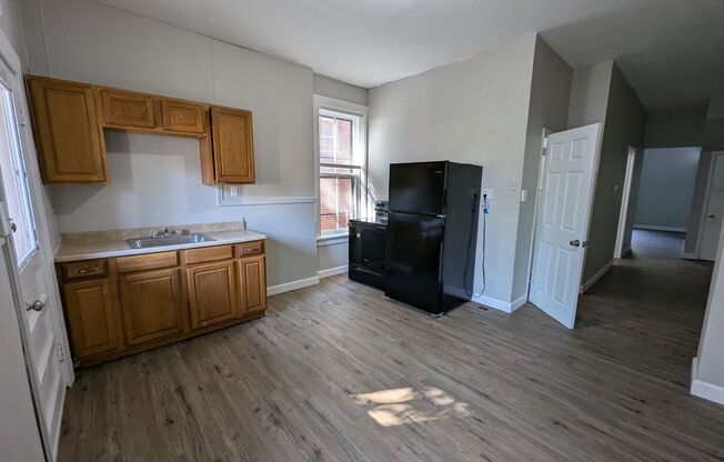 4 beds, 1.5 baths, 1,600 sqft, $1,450, Unit 4644 (Right Side)