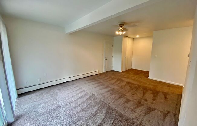 2 beds, 1 bath, 1,000 sqft, $1,295, Unit 308