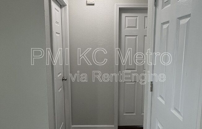 1342 E 84 TERRACE